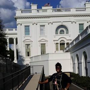 Meet your Posher, Sonya